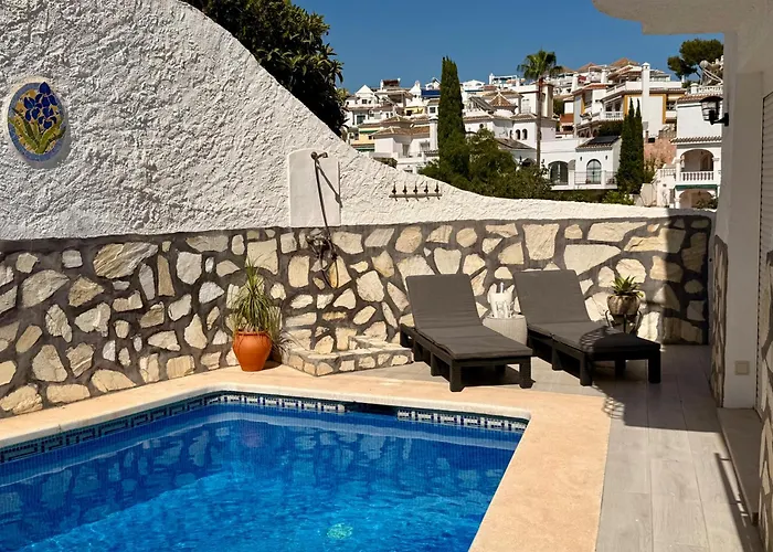 Charming In Burriana With Private Pool! Nerja