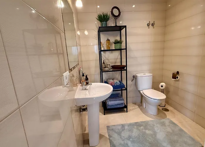 Charming In Burriana With Private Pool! Apartment Nerja